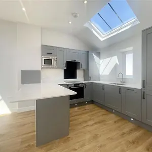 Town Centre Duplex 4 Apartment