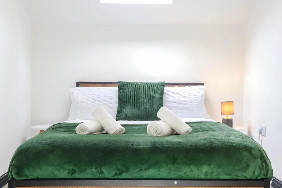 Harrogate Apartment Opposite Business Centre