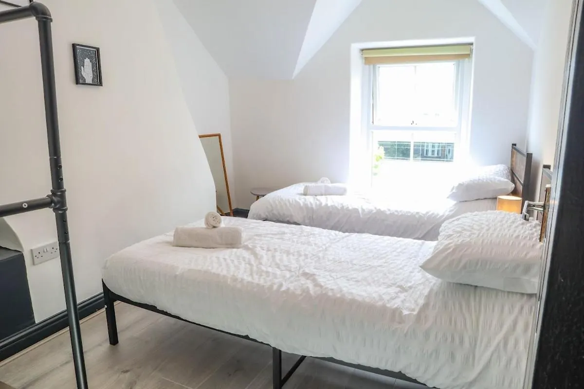 Harrogate Apartment Opposite Business Centre